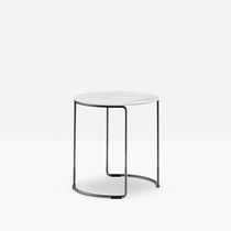 Table d'appoint contemporaine / en marbre...