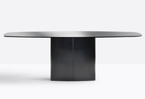 Table contemporaine / en verre / en stratifié...