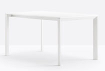 Table contemporaine / en mélaminé / avec...