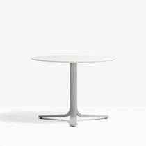 Table basse contemporaine / en bois / avec...