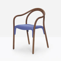 Chaise contemporaine / en tissu / en cuir...