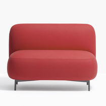 Chauffeuse contemporaine / en mousse de...