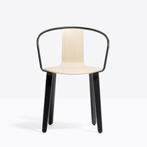 Chaise contemporaine / en frêne / en contreplaqué...