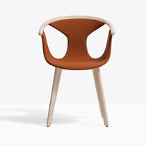 Chaise contemporaine / en tissu / en chêne...