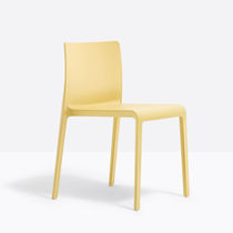 Chaise contemporaine / en tissu / en frêne...