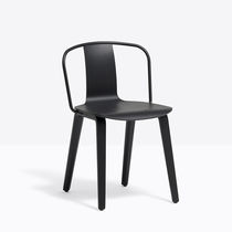 Chaise contemporaine / en frêne / en contreplaqué...