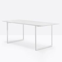 Table contemporaine / en stratifié / avec...