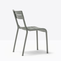 Chaise contemporaine / en polypropylène...