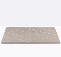 Plateau de table stratifié