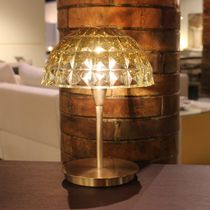 Lampe de table / en fer / en verre / contemporaine