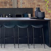 Tabouret de bar contemporain / en cuir /...