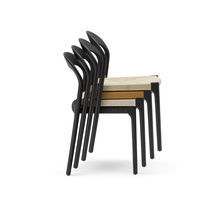 Chaise contemporaine / en tissu / en cuir...