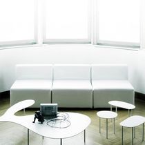 Chauffeuse contemporaine / en tissu synthétique...