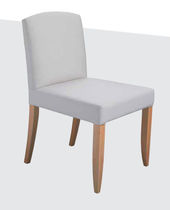 Chaise contemporaine / en tissu / tapissée