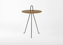 Table d'appoint contemporaine / en bois...