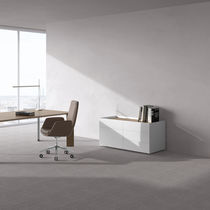 Armoire de classement basse / en placage...