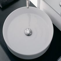 Vasque à poser / en céramique / sans trou...