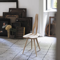 Chaise design original / en érable / noire...
