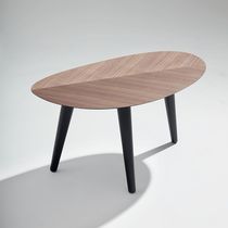 Table basse contemporaine / en chêne / en...