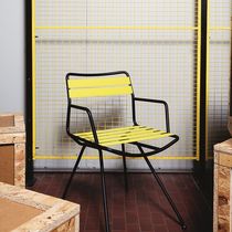 Chaise contemporaine / en polyester / avec...