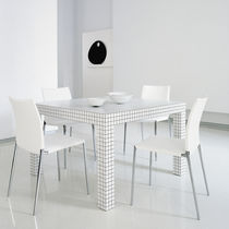 Table design Pop / en stratifié / en plastique...