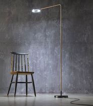Lampe sur pied / en aluminium / en laiton...