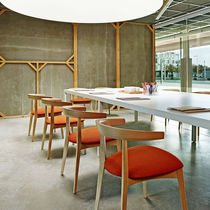Chaise visiteur contemporaine / en tissu...
