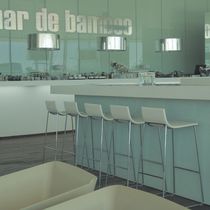 Chaise de bar design / en cuir / en métal...