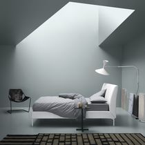 Lit double / contemporain / tapissé / avec...