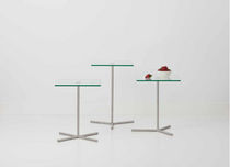 Table d'appoint contemporaine / en verre...