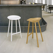 Tabouret de bar contemporain / en cuir /...