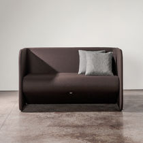 Canapé contemporain / marron / en tissu...