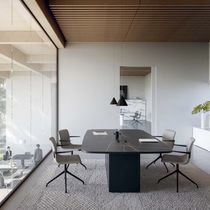 Table de réunion contemporaine / en marbre...