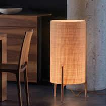 Lampe de sol / en lin / en satin / en chêne