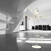 Lampe sur pied / contemporaine / en métal...