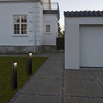 Borne d'éclairage de jardin / contemporaine...