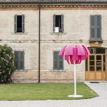 Lampe sur pied / en métal / en tissu / design...