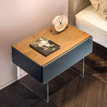 Table de chevet contemporaine / en bois...