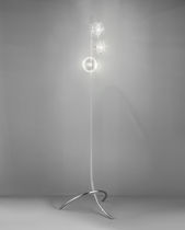 Lampe sur pied / en métal chromé / en verre...