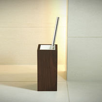 Brosse de toilettes en bois / au sol