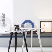 Table de chevet contemporaine / en bois...