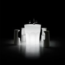 Table mange-debout contemporaine / en HPL...