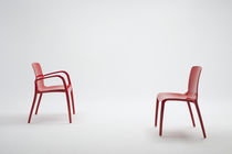 Chaise de restaurant contemporaine / avec...