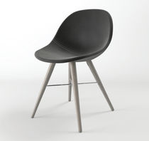 Chaise contemporaine / tapissée / en tissu