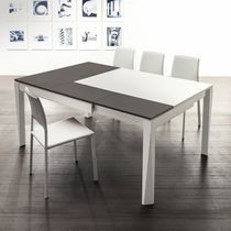 Table contemporaine / en béton / en frêne...