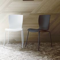 Chaise contemporaine / en tissu / en chêne...