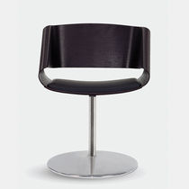 Chaise contemporaine / avec accoudoirs /...