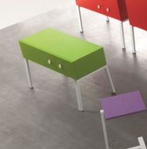 Table de chevet contemporaine / en bois...