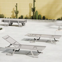 Bain de soleil contemporain / en plastique...
