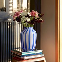 Vase contemporain / en verre